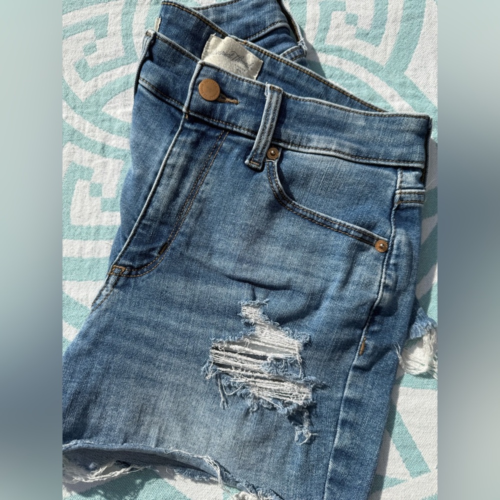 Universal Thread - High Rise Midi Shorts
